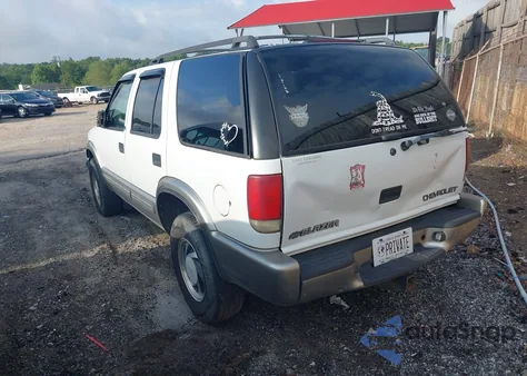 2000 Chevrolet Blazer Lt z USA, uszkodzony, nr VIN 1GNDT13W5Y2381009